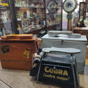 lustrabotas antiguo marca “cobra ¡lustra mejor!”